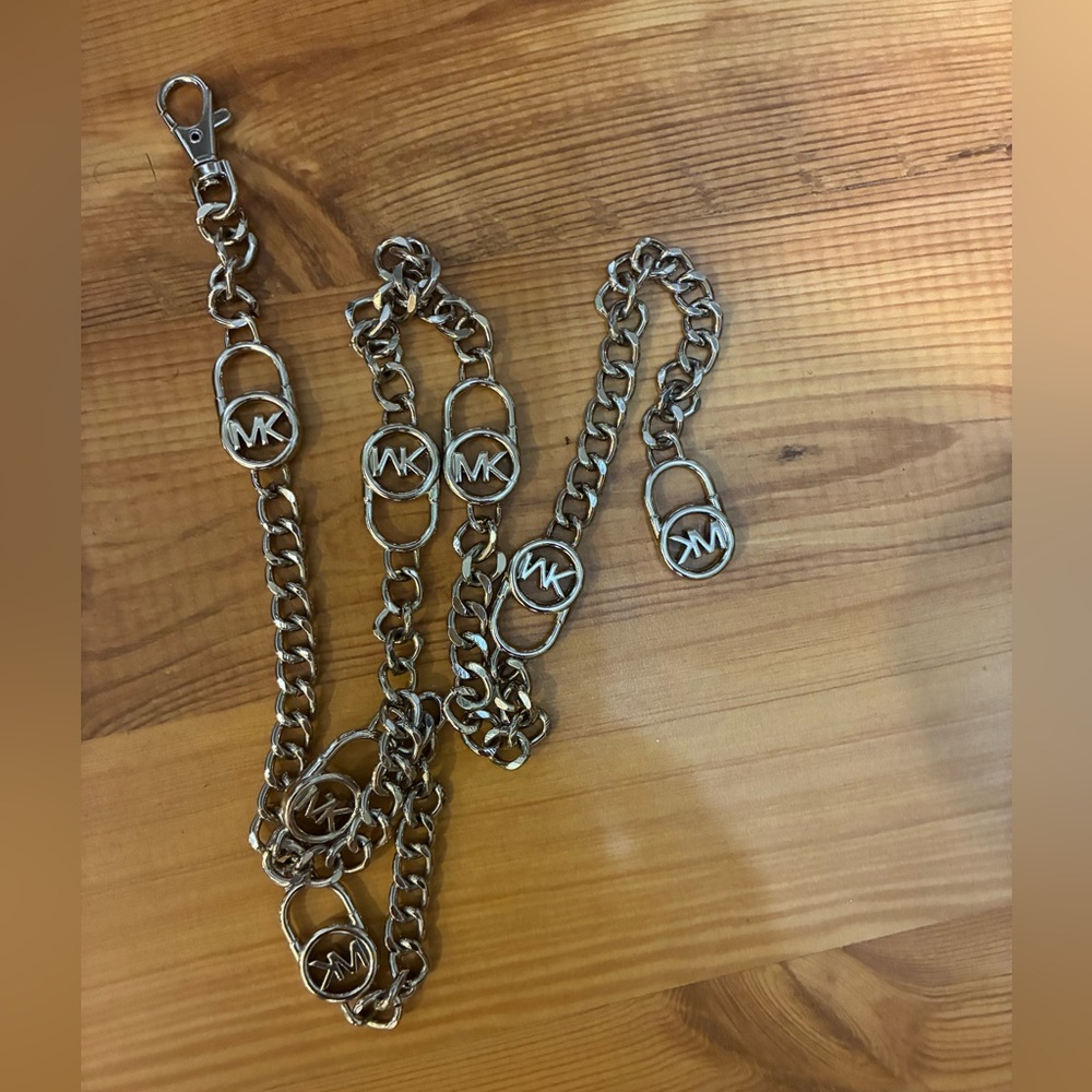 Michael Kors chain silver. Length 38